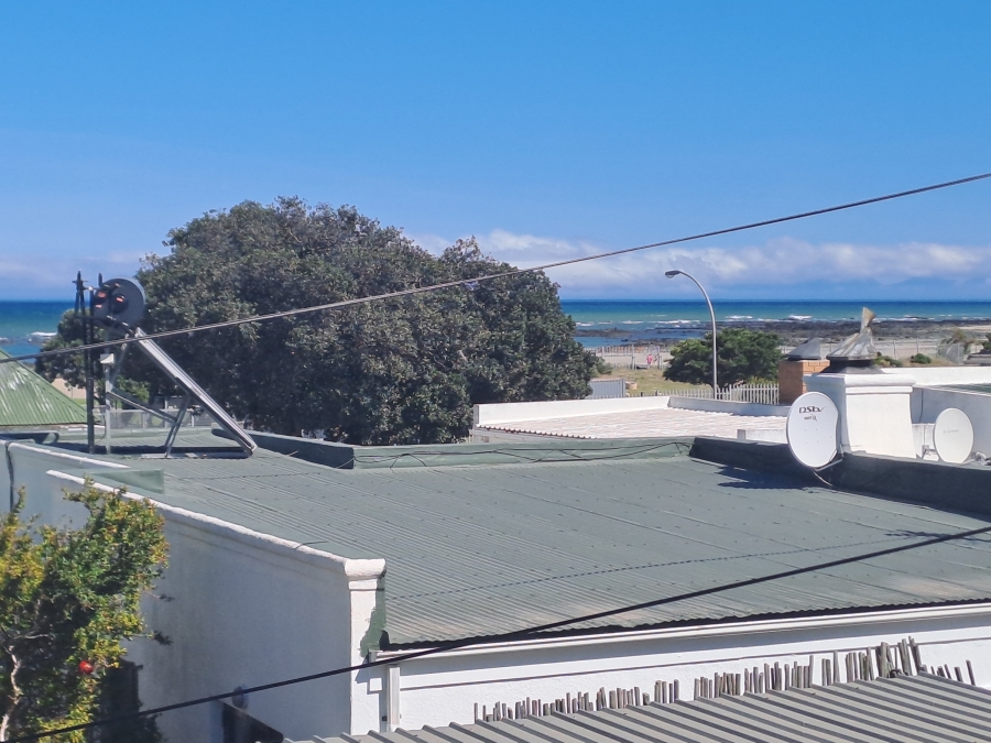 2 Bedroom Property for Sale in Gordons Bay Village Western Cape